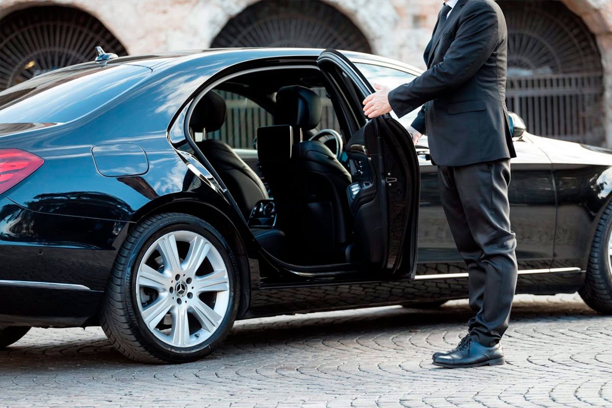 Chauffeur Services West Drayton Minicabs